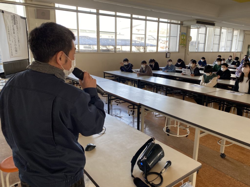 地元小学6年生への進路講話をさせていただきました。